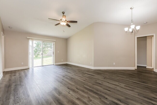 Foto del edificio - 12128 Buffington Ln