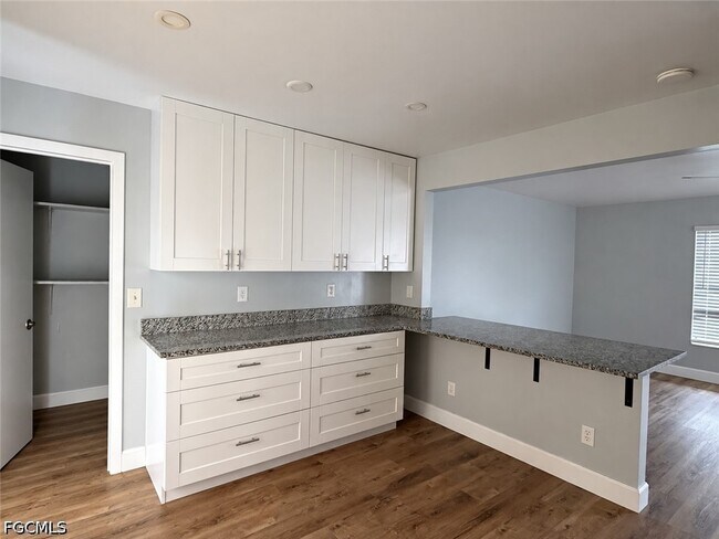 Foto del edificio - 1269 SE 8th Terrace