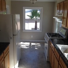 Building Photo - 8855 Greenview Pl