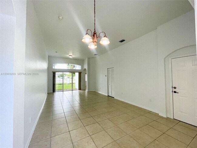Building Photo - 13421 SW 280th Ter