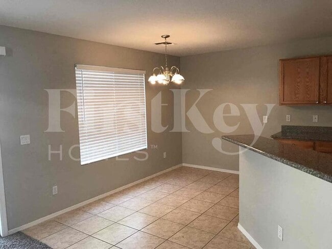 Building Photo - 31351 N Blackfoot Dr