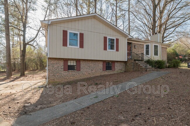 Foto del edificio - 2504 Beechwood Trail
