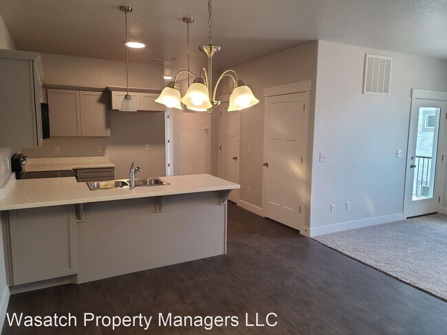 Foto del edificio - 3 br, 2 bath House - 1937 N. 3330 W. #D202