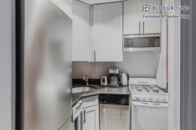 Foto del edificio - 250 E 50th St