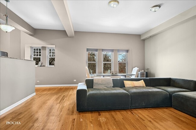 Building Photo - 4545 S Drexel Blvd