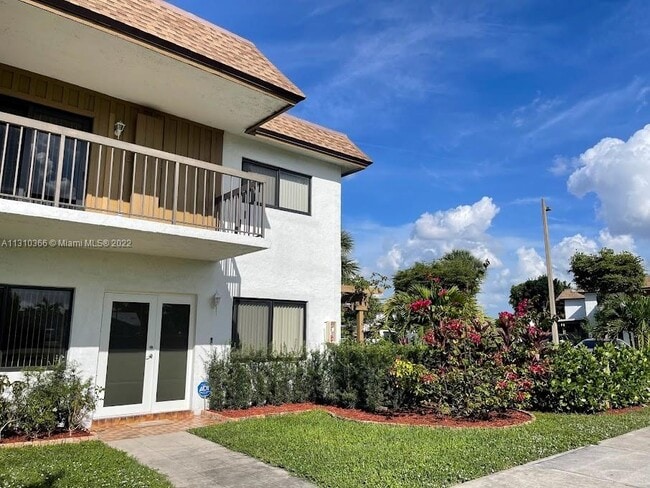 Building Photo - 6885 NW 169th St