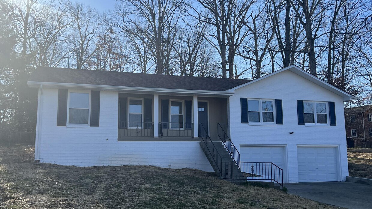 112 Johns Rd E, Radcliff, KY 40160 House Rental in Radcliff, KY