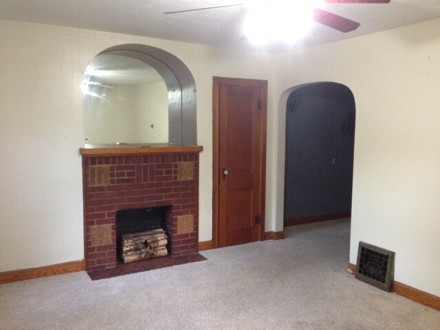 Living Room - 220 S 10th St