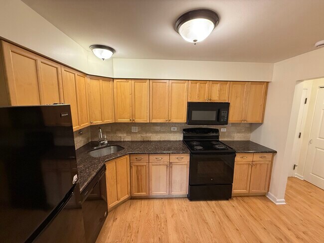Foto del edificio - 2600 Brookwood Way Dr
