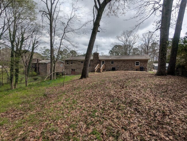 Foto del edificio - 3 bedroom 2 bath in Northwood Lake