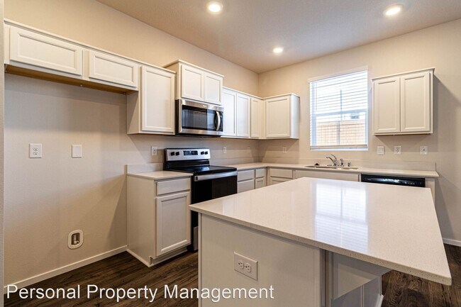 Building Photo - 3 br, 2.5 bath House - 13722 NE 67th Way