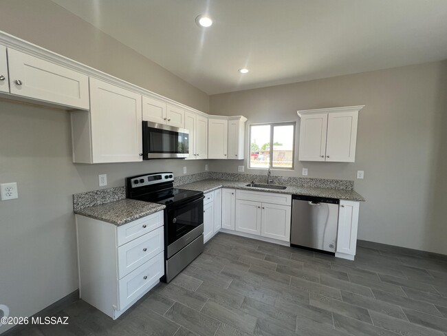 Foto del edificio - 802 E 35th St