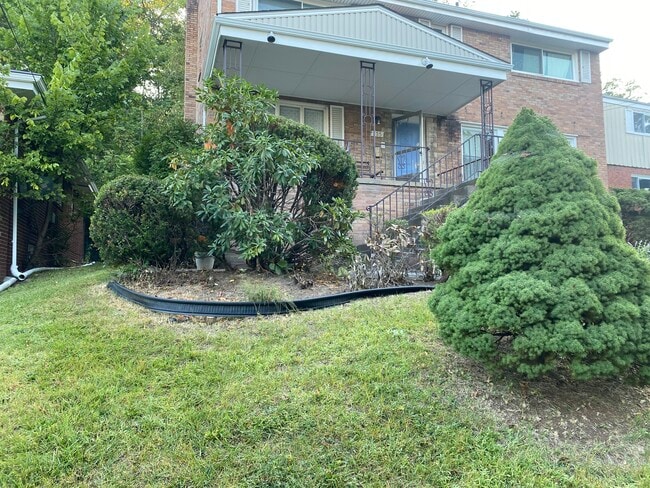 Building Photo - 135 Techview Ter