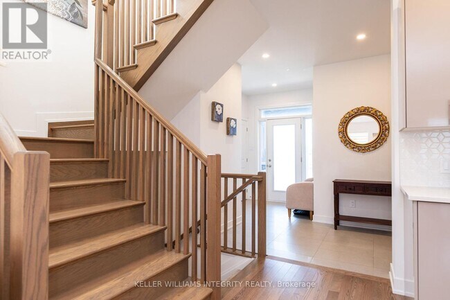 Building Photo - 744 Cope Dr