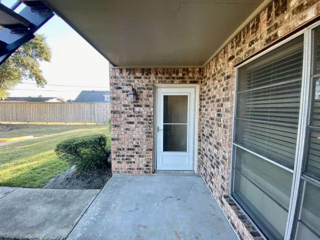Foto del edificio - 1 bedroom in Groves TX 77619