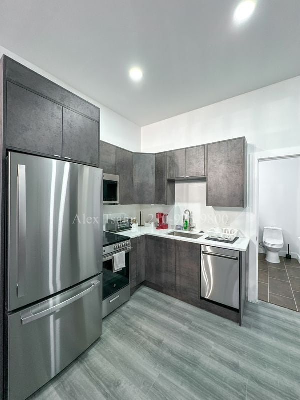 Building Photo - 316 Toledo St