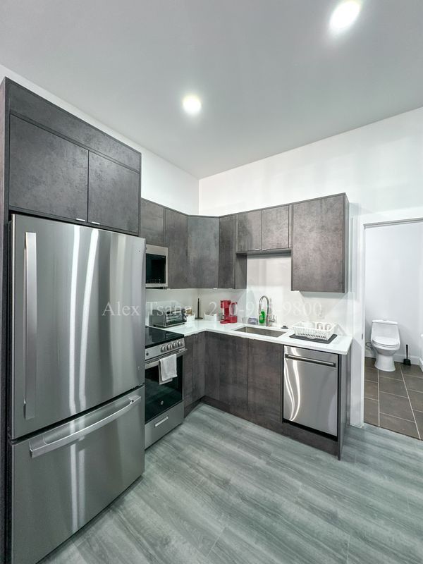 Foto del edificio - 316 Toledo St