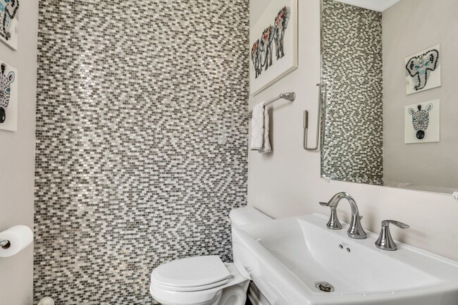 Foto del edificio - 3227 N Heritage Ln