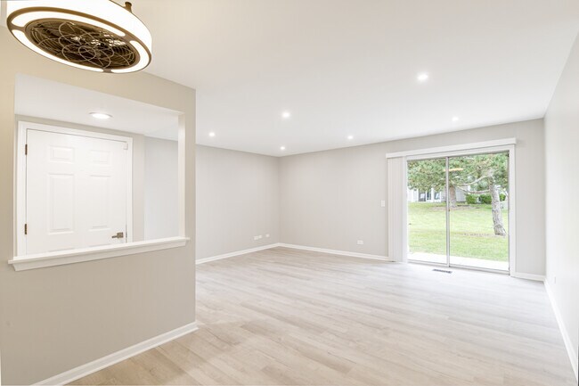 Building Photo - 517 Mallard Ct
