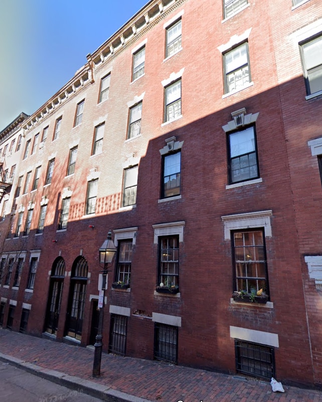 Building Photo - 123 Myrtle St