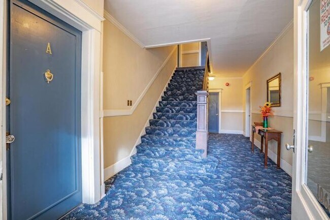 Foto del edificio - 1 bedroom in Seattle WA 98102