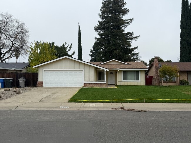 Photo - 2680 Millcreek Dr House