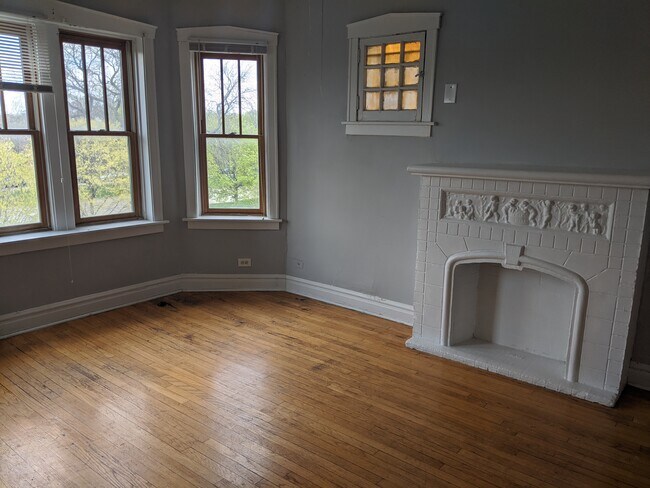 Foto del edificio - 2031 N Humboldt Blvd