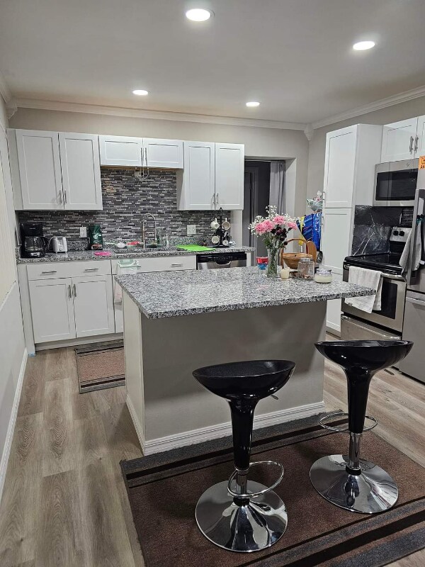 Foto del edificio - 2117 Ivey Ln