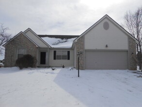 Building Photo - 8947 Creek View St