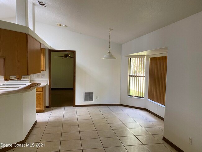 Foto del edificio - 3259 Foresman Ave SE