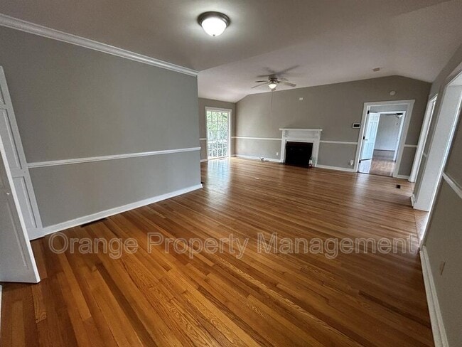 Building Photo - 101 E Lewis Rd