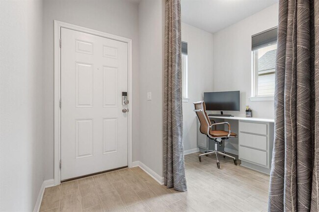 Building Photo - 12410 Zenyatta Dr