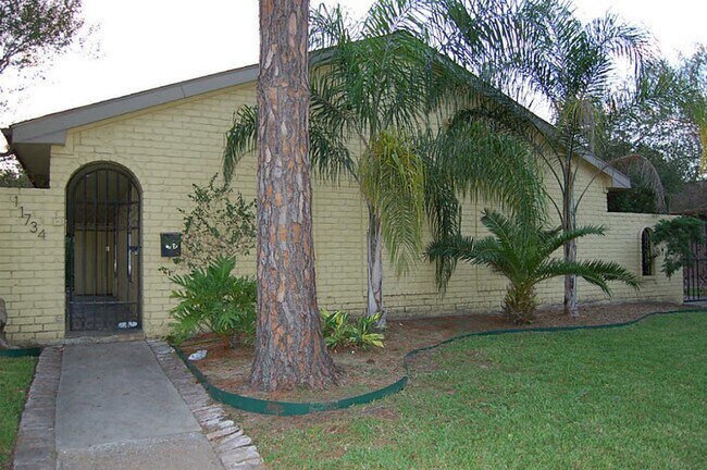 Building Photo - 11734 Oceanview St