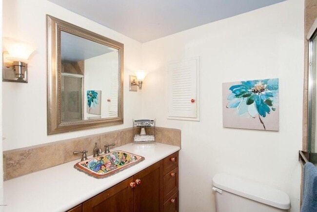 master bathroom - 5246 N 20th St