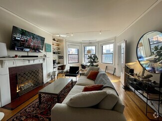 Building Photo - 464 Beacon St