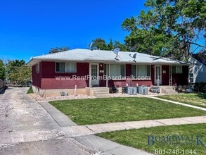 Building Photo - 197 N Pinehurst Ave