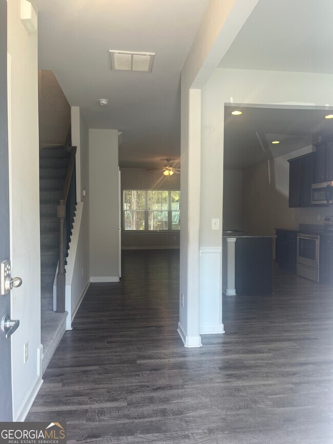 Building Photo - 6081 Oakley Rd