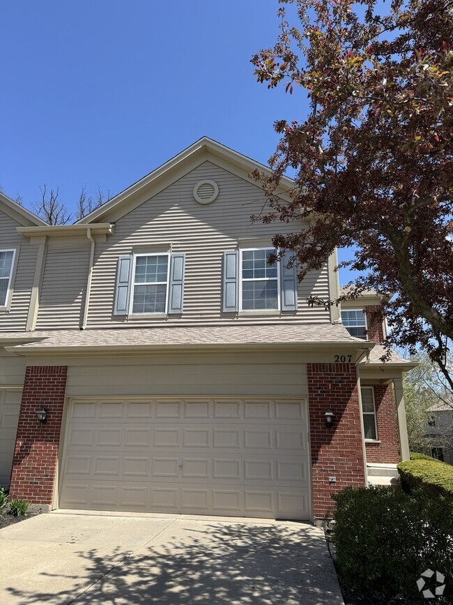 Building Photo - 207 Black Hill Dr