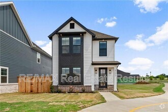 Building Photo - 4206 W Bronco Dr