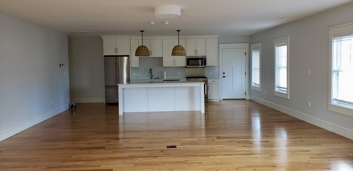 Open kitchen area - 81 County Rd