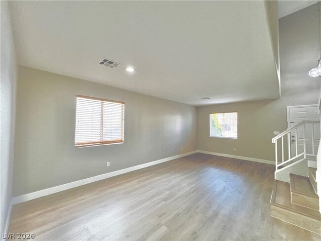 Foto del edificio - 1705 Encarta St