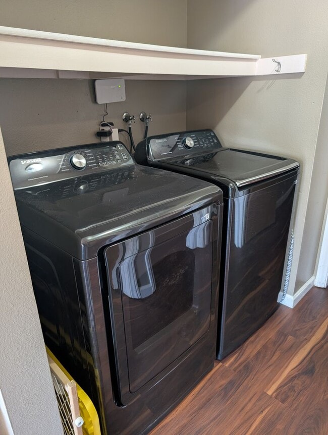 Building Photo - Cute Condo in Silverlakes
