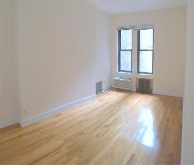 Primary Photo - 130 E 24th St
