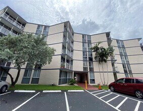 Building Photo - 7075 NW 186th St