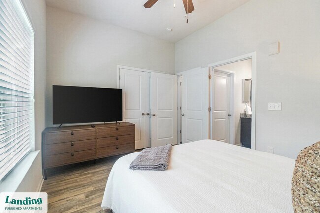 Foto del edificio - 655 W Mallard Creek Church Rd