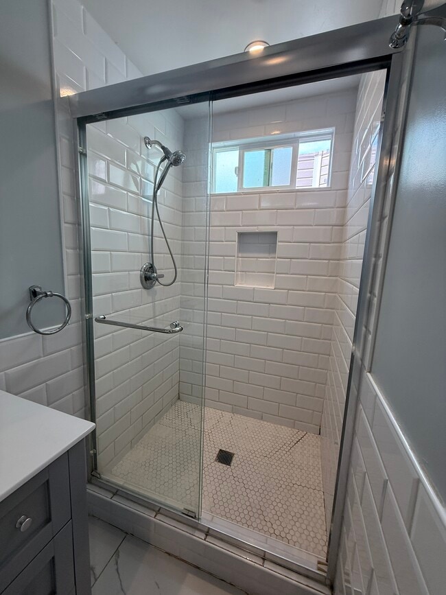 Foto del edificio - 419 Naples St