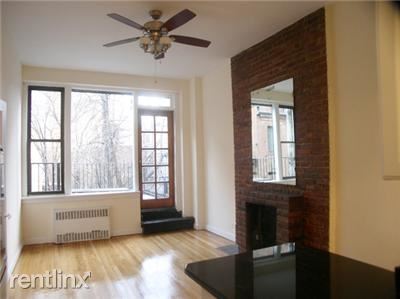 Building Photo - 833 Lexington Ave