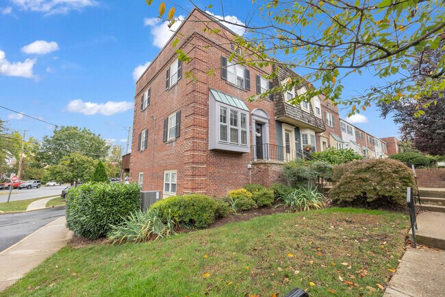 Foto del edificio - 4800 Bradley Blvd