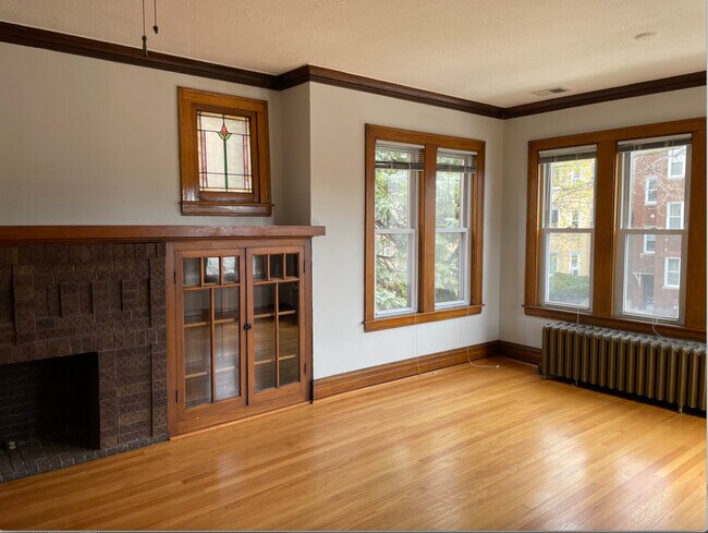 Foto del edificio - 4848 N Kilbourn Ave