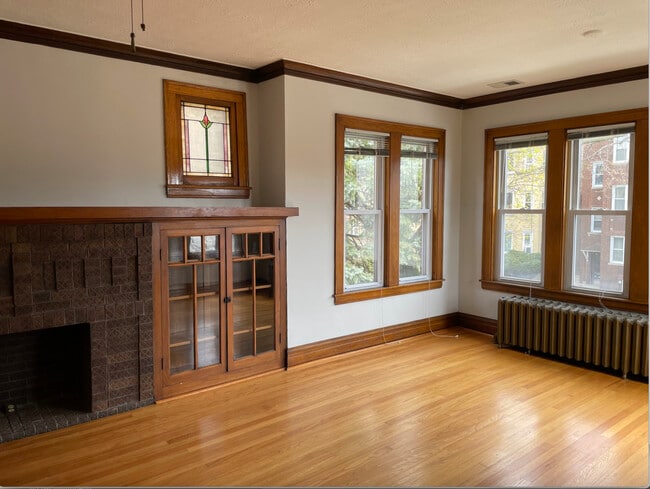 Building Photo - 4848 N Kilbourn Ave